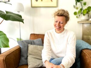 Coach Eline van Ketel in coaching ruimte Voici Eline